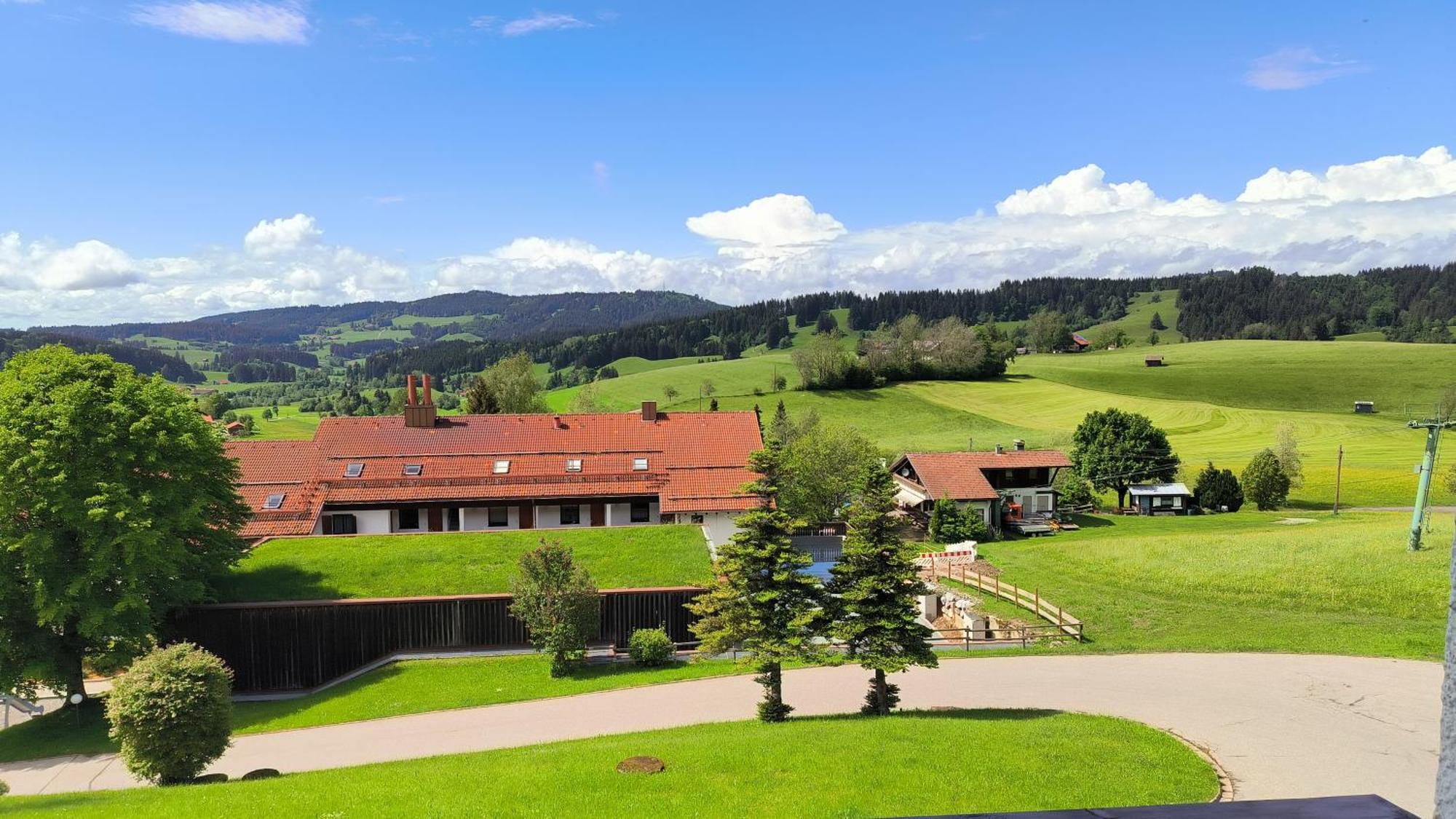 Fewo Allgaeuerle1605 Mit Hallenbad, Sauna, Tiefgarage Und Wlan Missen-Wilhams Exterior photo